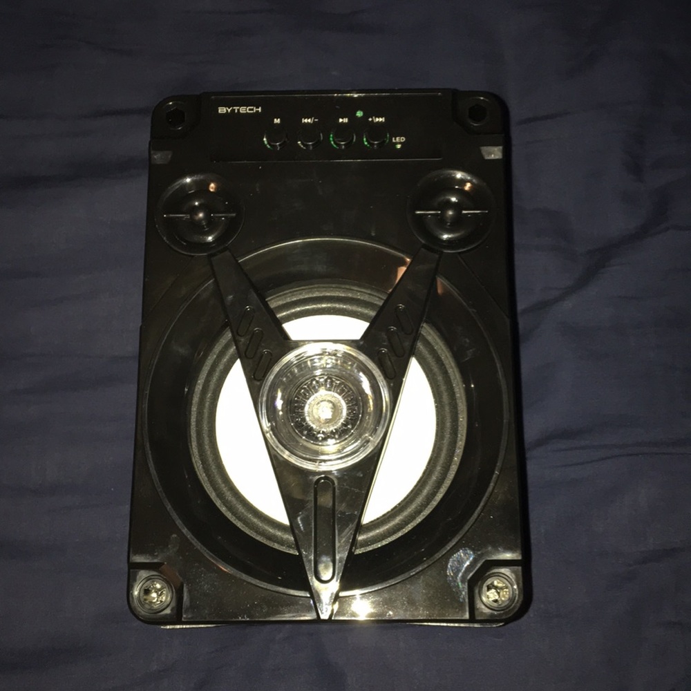 Bytech speaker